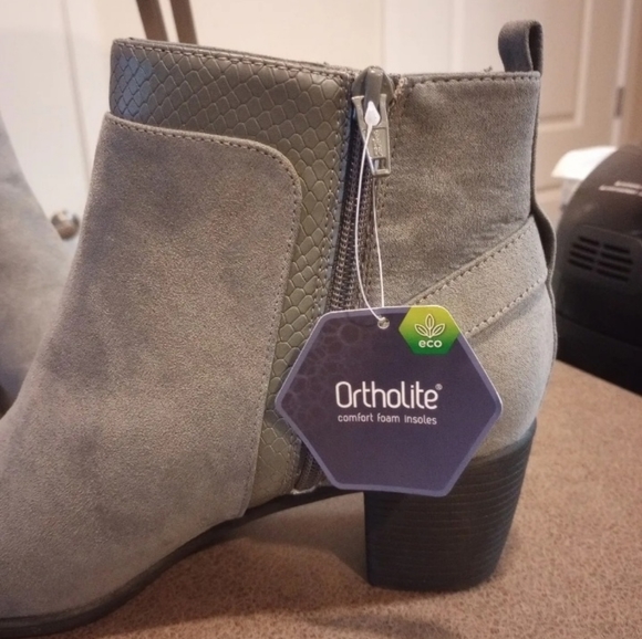 Ladies boots size 9m - Picture 9 of 11